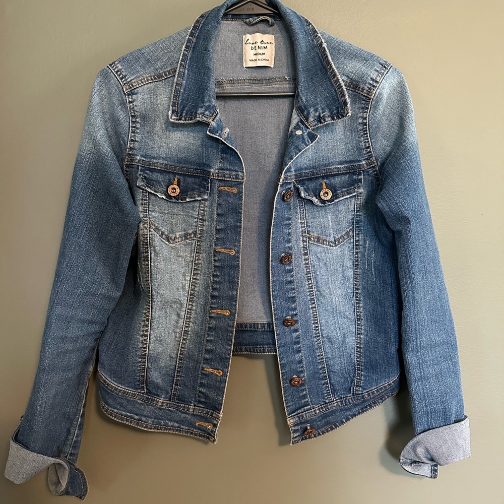 Love Tree Blue Jean Jacket Cropped Medium Wash